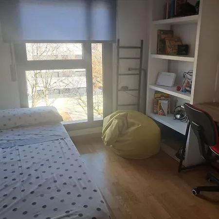 Espacioso De 3 Con Piscina Y Parking Apartamento